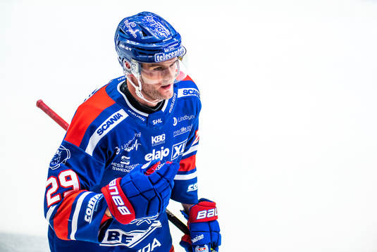 Oskarshamns Kim Rosdahl jublar