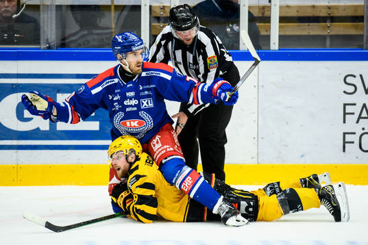 Oskarshamns Dale Weise och Skellefteås Oskar Nilsson