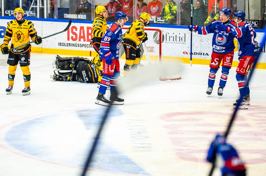 Oskarshamns Patrik Karlqvist jublar