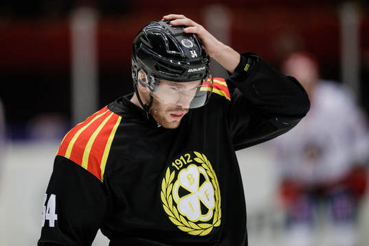 Brynäs Oscar Eklind deppar