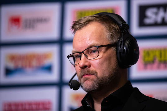 Brynäs tränare Mikko Manner deppar