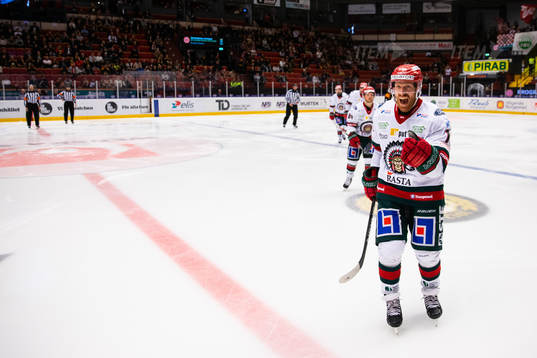 Frölundas Jens Olsson jublar