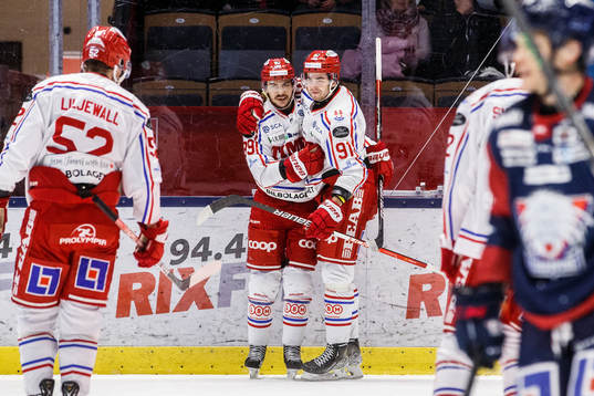 Timrås Ty Rattie jublar
