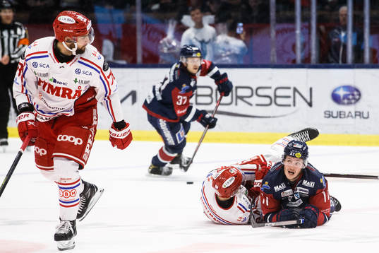 Timrås Sebastian Hartmann och Linköpings Henrik Törnqvist
