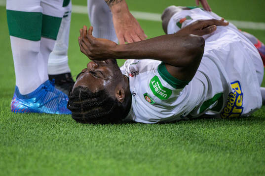 Varbergs Gideon Mensah har ont