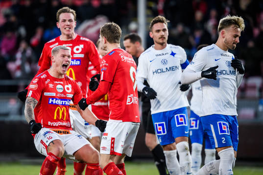 Degerfors Victor Edvardsen och Johan Bertilsson jublar