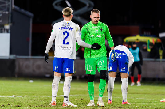 IFK Norrköpings Henrik Castegren och målvakt Oscar