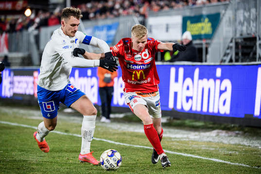 IFK Norrköpings Linus Wahlqvist och Degerfors Karl Axel