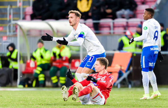IFK Norrköpings Linus Wahlqvist och Degerfors Johan