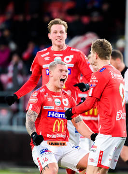 Degerfors Victor Edvardsen och Johan Bertilsson jublar