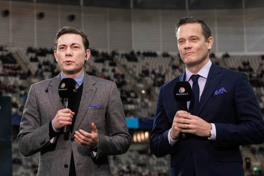 Discoverys kommentator Niklas Jarelind och expert Jon