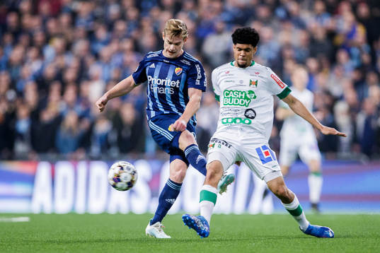 Djurgårdens Hampus Finndell och Varbergs Luke le Roux