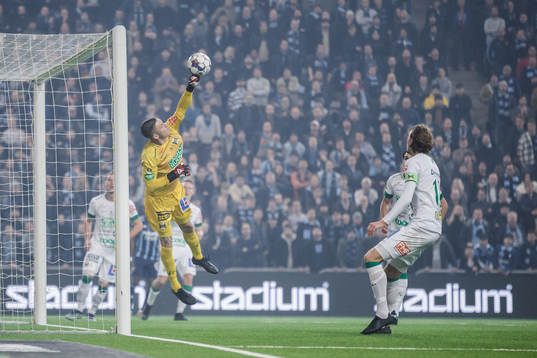 Varbergs målvakt Philip Mårtensson