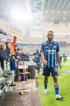 Djurgårdens Emmanuel Banda deppar