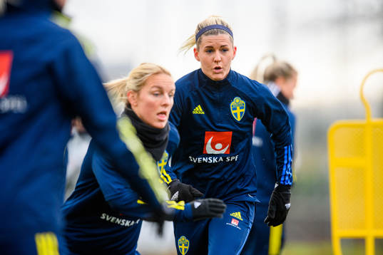 Mimmi Larsson and Olivia Schough of the Swedish women's