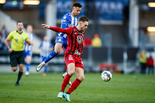 IFK Göteborgs Tobias Sana och Östersunds Felix Hörberg