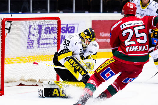 Västerås målvakt Linus Ryttar och Modos Sam Vigneault
