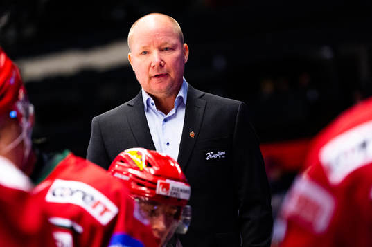 Modos assisterande tränare Jonas Holmström