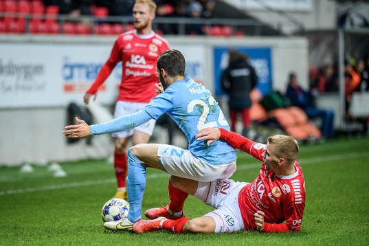 Malmö FFs Adi Nalic och Kalmars Sebastian Ring