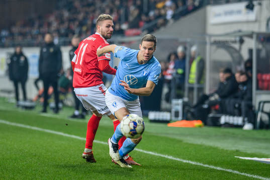 Kalmars Jonathan Ring och Malmö FFs Niklas Moisander