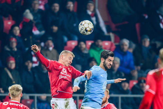Kalmars Sebastian Ring och Malmö FFs Adi Nalic