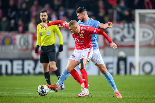 Kalmars Rasmus Sjöstedt och Malmö FFs Antonio Colak