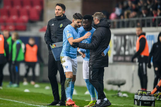 Malmö FFs Antonio Colak byts ut mot Malik Abubakari