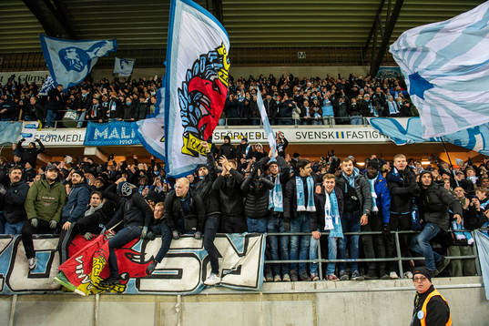 Malmö FFs supportrar jublar