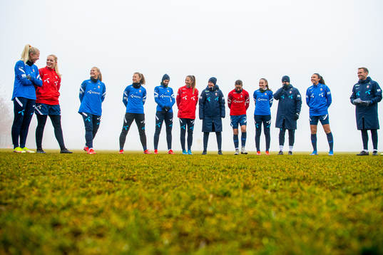 Guro Bergsvand, goalkeeper Guro Pettersen, Lisa-Marie