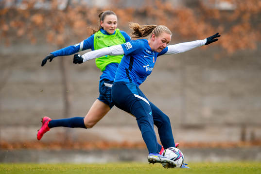 Vilde Hasund and Frida Maanum of the Norwegian women's