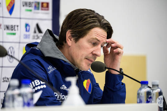 Djurgårdens tränare Thomas Lagerlöf på presskonferensen