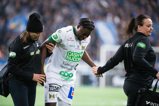 Varbergs Gideon Mensah har ont