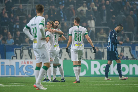 Varbergs spelare jublar