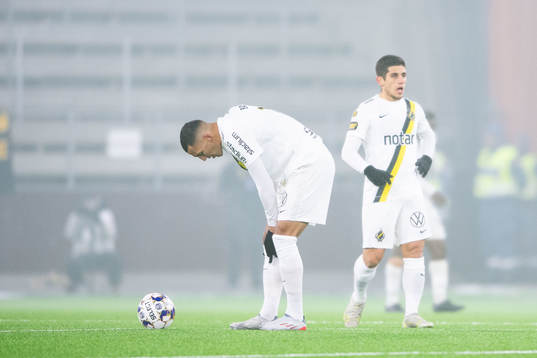 s Nabil Bahoui och Nicolas Stefanelli deppar