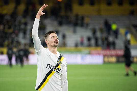 s Mikael Lustig jublar