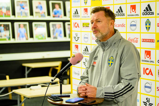 Peter Gerhardsson, head coach of the Swedish women's