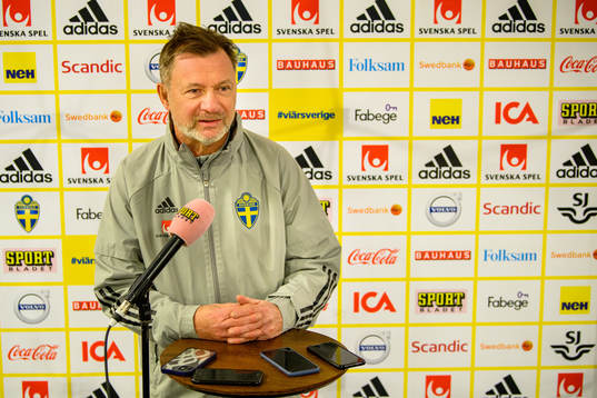 Peter Gerhardsson, head coach of the Swedish women's