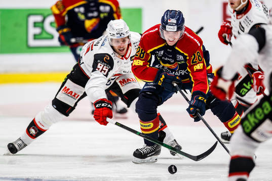 Malmö Redhawks Carl Persson och Djurgårdens Oscar