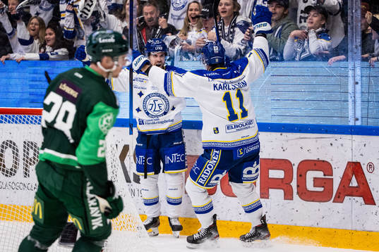 Leksands Oskar Lang jublar med Martin Karlsson