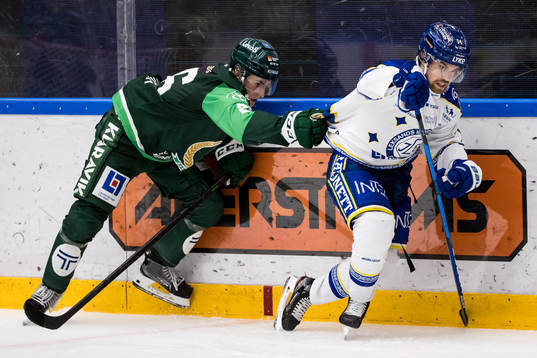 Färjestads Joel Nyström och Leksands Oskar Lang
