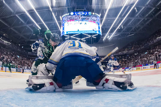 Färjestads Gustav Rydahl och Leksands målvakt Kasimir