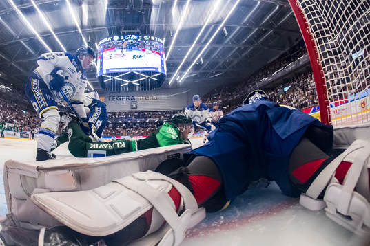 Leksands Tobias Ekberg och Färjestads Gustav Rydahl och