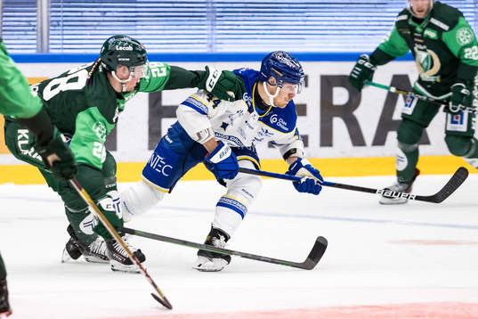 Färjestads Mattias Göransson och Leksands Carter Ashton