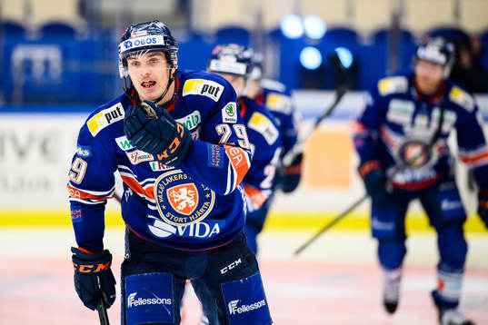 Växjös Pontus Holmberg jublar