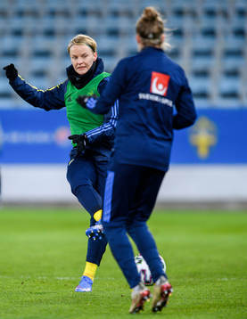 Nilla Fischer of Sweden