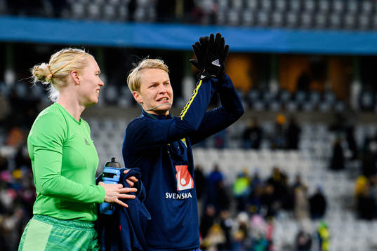 Goalkeeper Hedvig Lindahl and Hanna Glas of Sweden celebrate