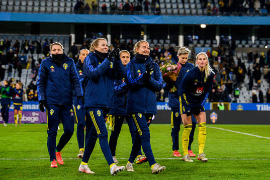 Players of Sweden celebrate