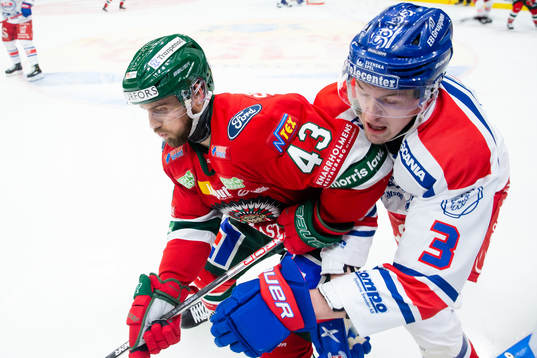 Frölundas Michael Spacek och Oskarshamns Wiliam Worge Kreü