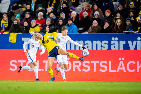 Fridolina Rolfö of Sweden and Monika Bytcankova of Slovakia