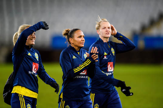 Mimmi Larsson , Madelen Janogy and Nilla Fischer of Sweden